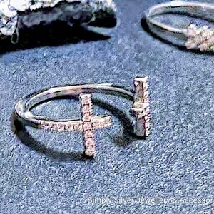 Elegant Cross Ring
